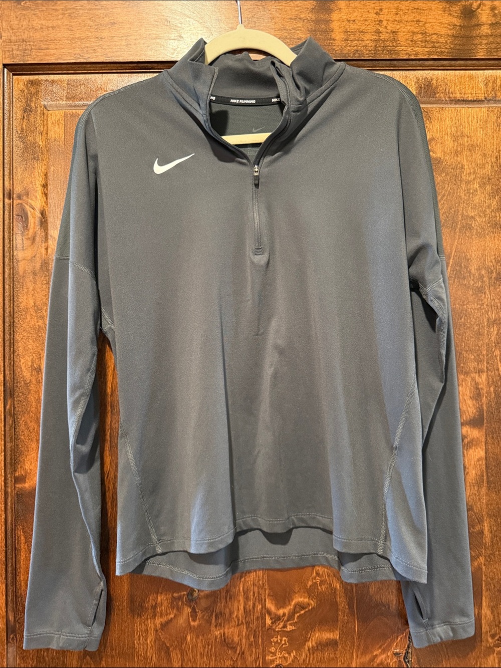 Nike Women’s Gray Quarter-Zip Performance Pullover Jacket